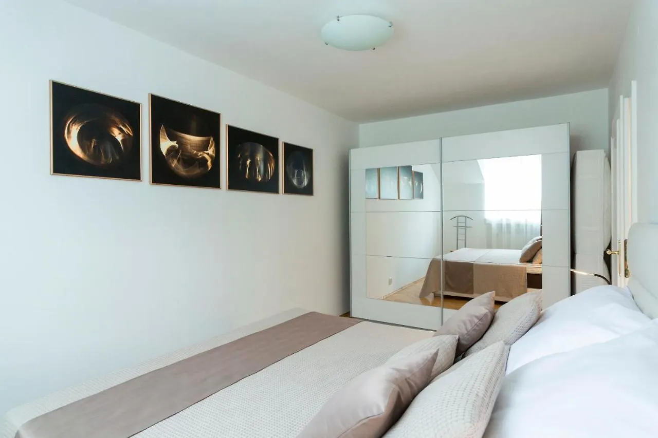 Prague Days - Modern Apartment - New Town